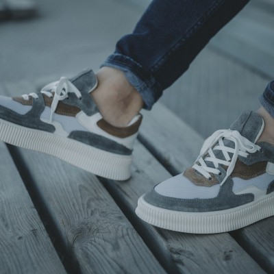 Süet Detaylı Sneakers