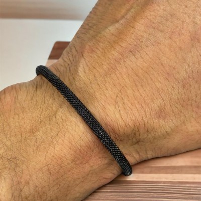 Siyah Yuvarlak Kesim Çelik Bileklik