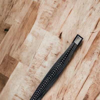 Siyah Deri Detaylı Enerji Taşıı