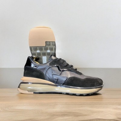 Siyah Süet Uzay Tabanlı Sneakers