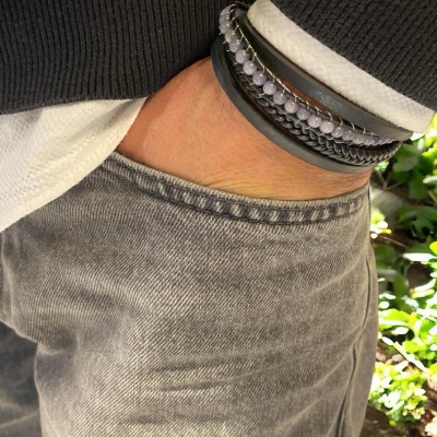 Siyah Deri Dogal Taş Detaylı