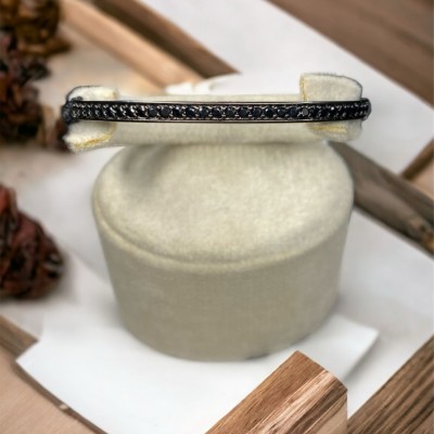 Siyah Zirkon Siyah Dogal Taşlı