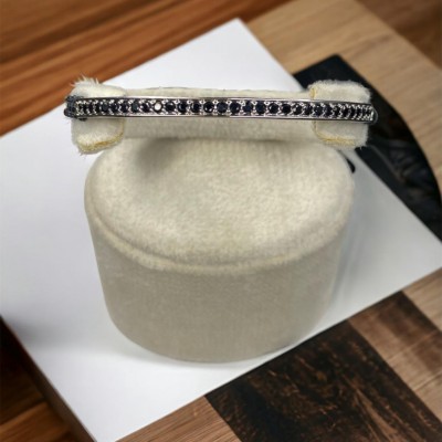 Gümüş Renk Siyah Zirkon Detaylı Bileklik