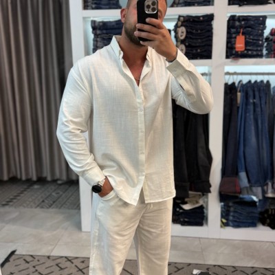 Ketenin En Klas Hali: Beyaz Oversize Takım